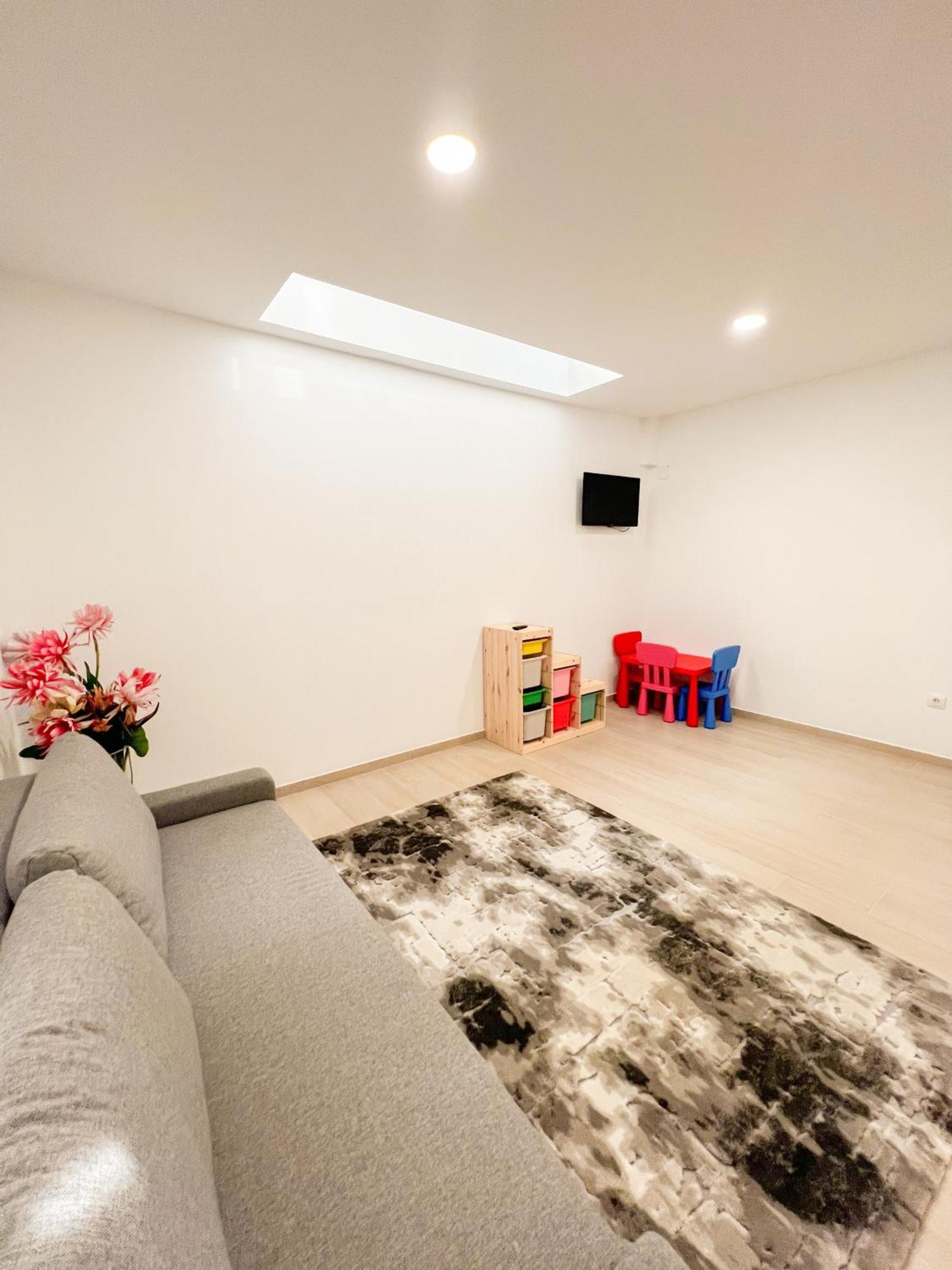 Cozy And Modern Family Flat Carihuela Lägenhet Torremolinos Exteriör bild
