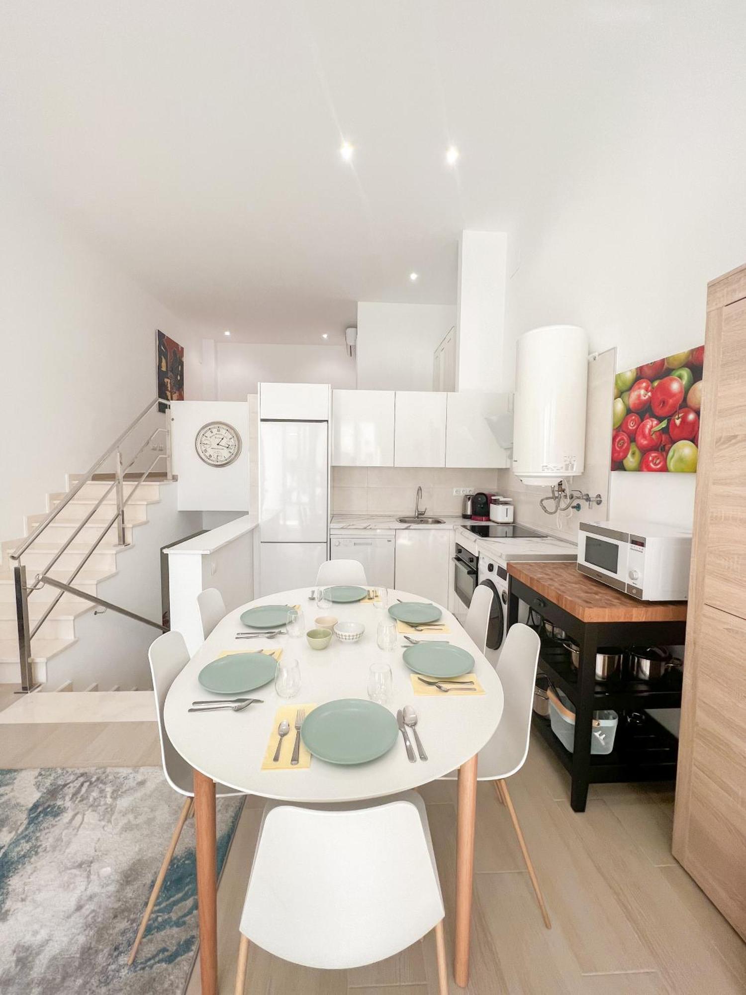Cozy And Modern Family Flat Carihuela Lägenhet Torremolinos Exteriör bild
