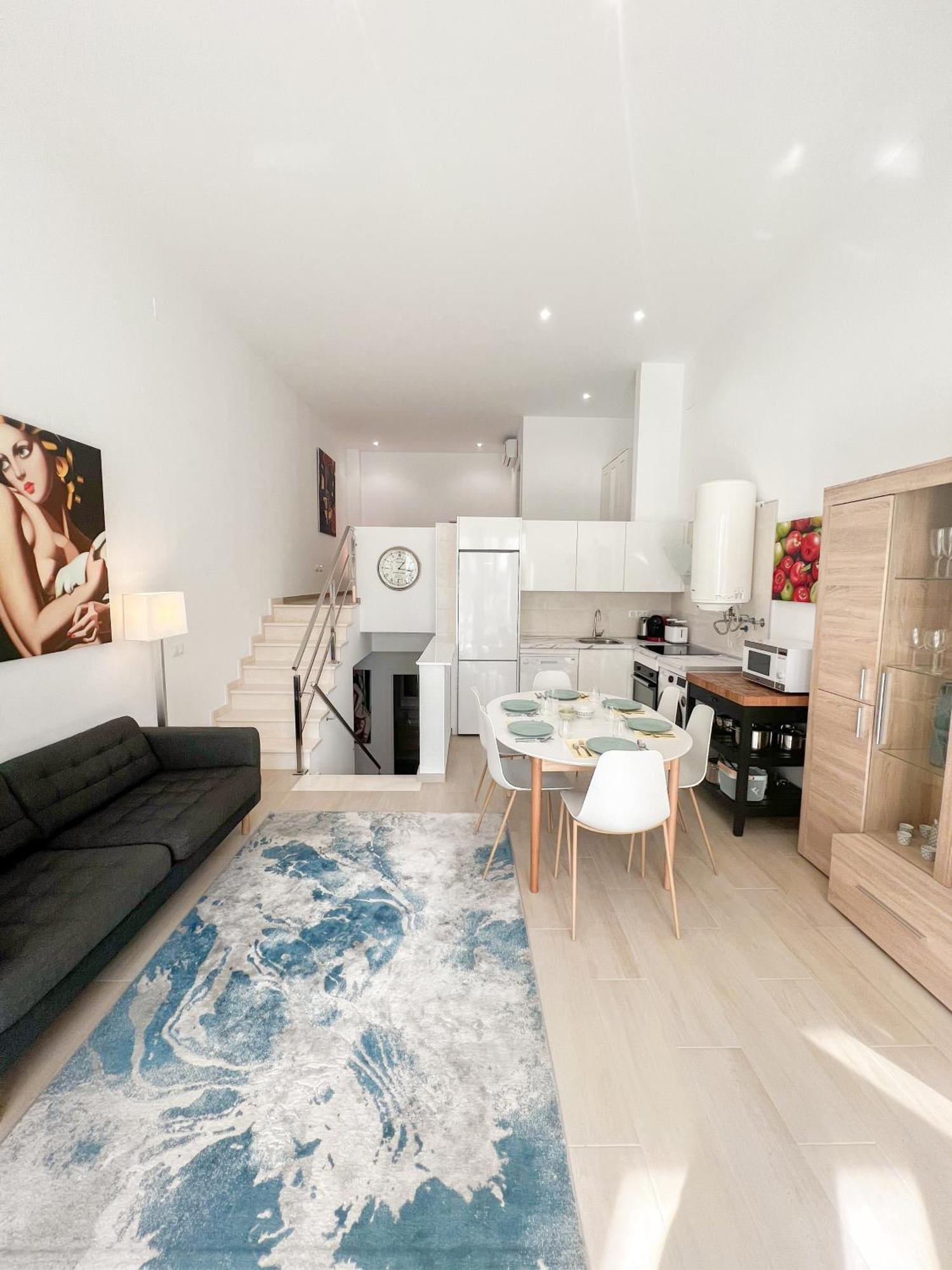 Cozy And Modern Family Flat Carihuela Lägenhet Torremolinos Exteriör bild